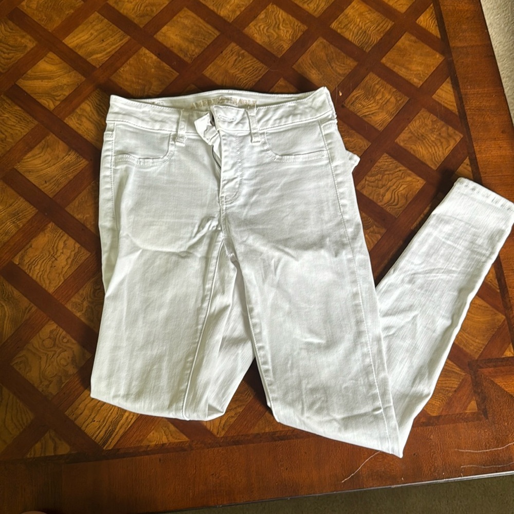 American Eagle White Skinny Jeans